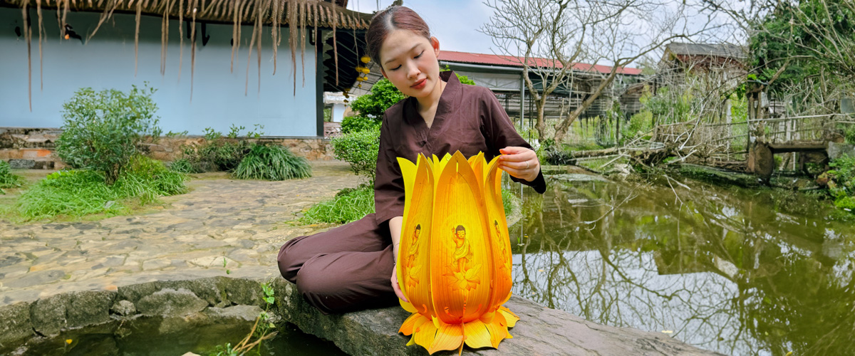 Lồng đèn hoa sen lục bình mẫu mới nhất đẹp nhất TAYTA