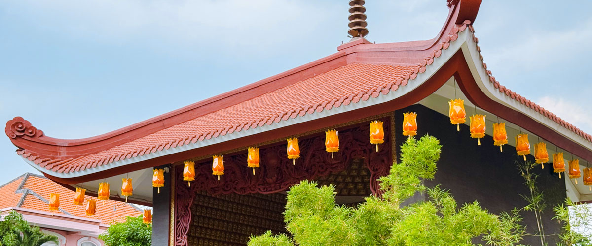 lồng đèn tayta nổi tiếng tại đại lễ vesak tphcm