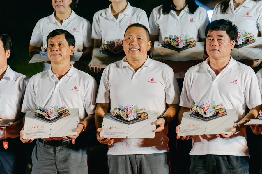 thiệp 3d popup saigon coop làm quà tặng doanh nghiệp tiêu biểu