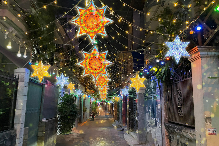lồng đèn noel thiết kế đẹp rực rỡ