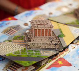 Lan tỏa 2 chữ “Tự hào” ngày Quốc Khánh với Thiệp 3D Lăng Bác phiên bản Vietnam Post